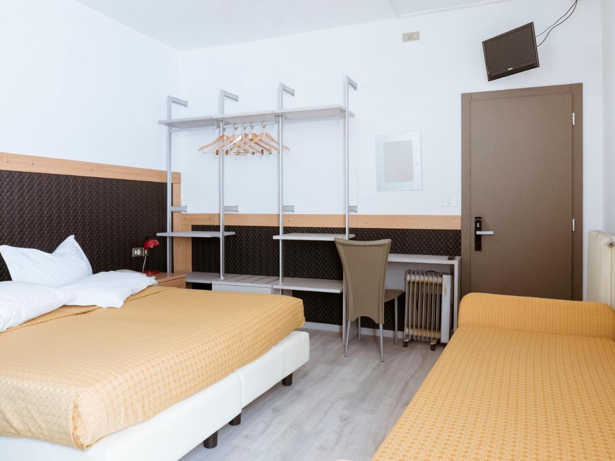 Hotel Doria Nago-Torbole ภายนอก รูปภาพ