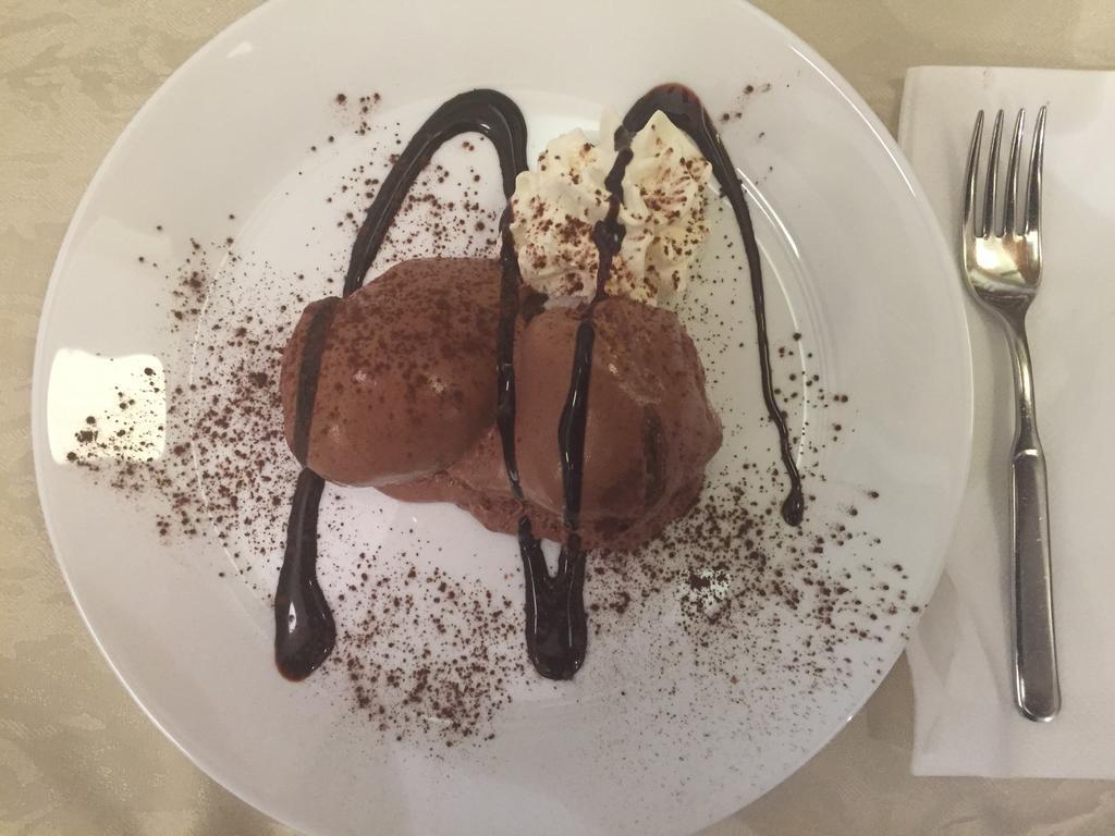 Hotel Doria Nago-Torbole ภายนอก รูปภาพ