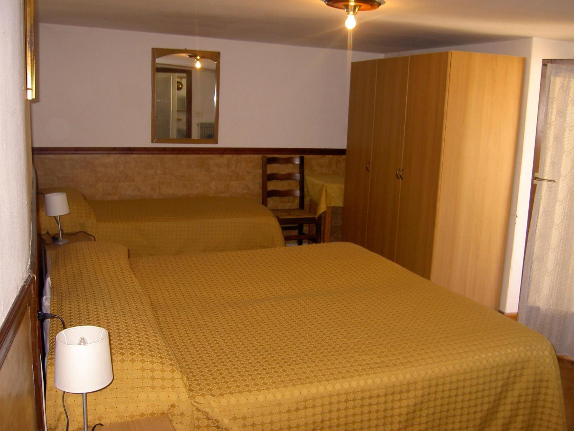 Hotel Doria Nago-Torbole ภายนอก รูปภาพ