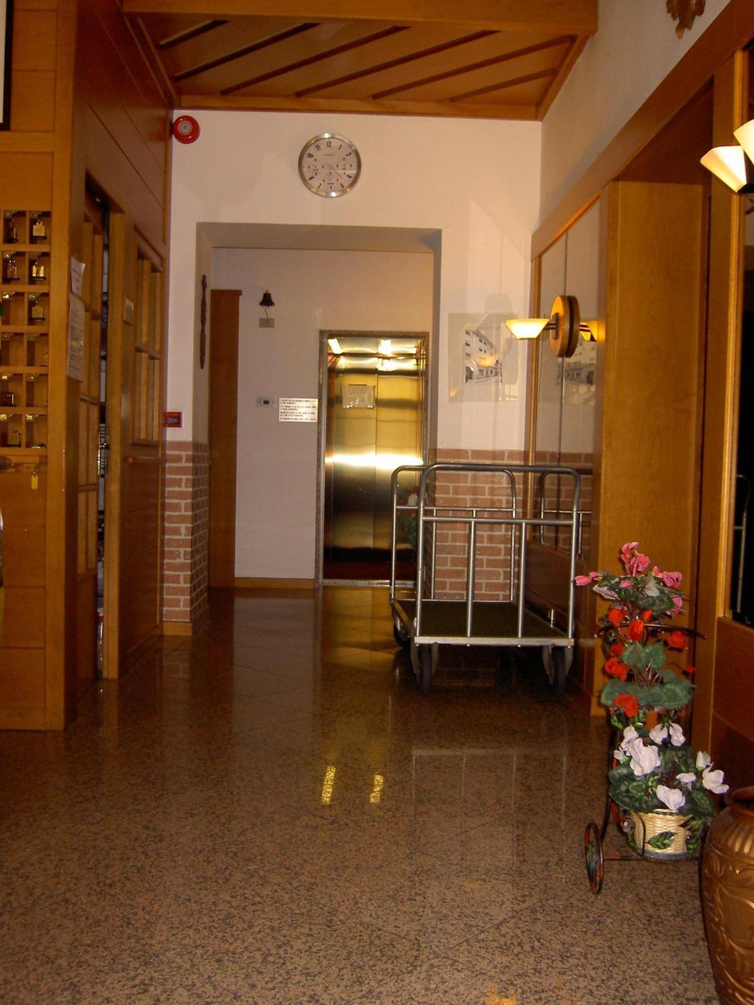 Hotel Doria Nago-Torbole ภายนอก รูปภาพ