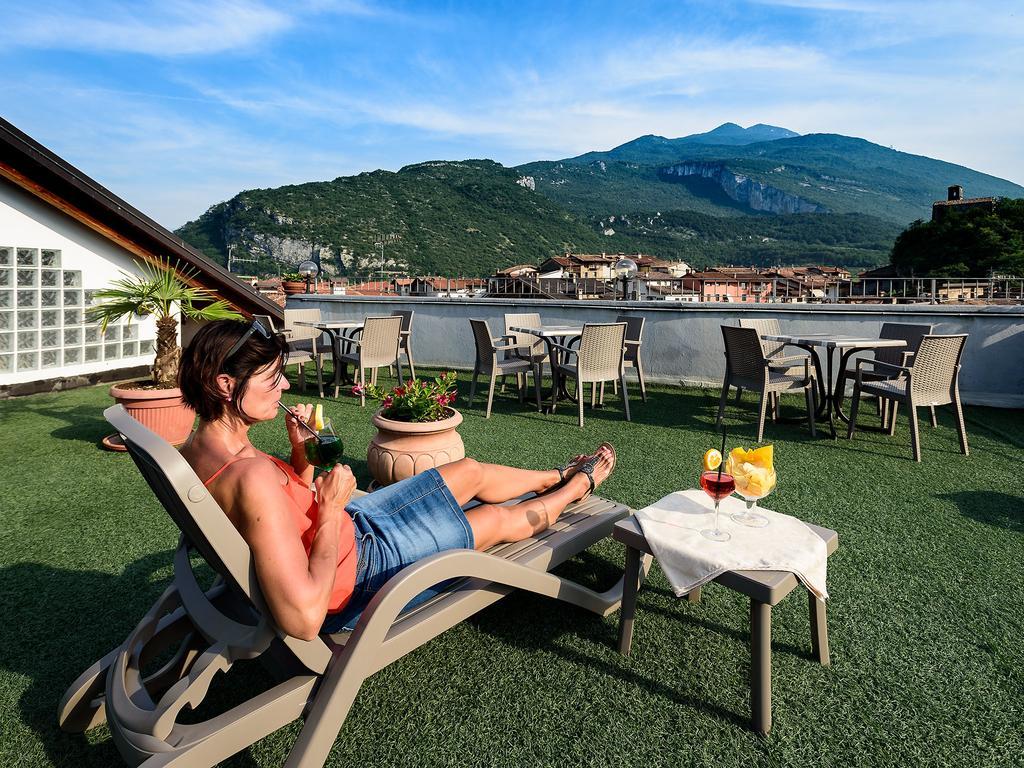 Hotel Doria Nago-Torbole ภายนอก รูปภาพ