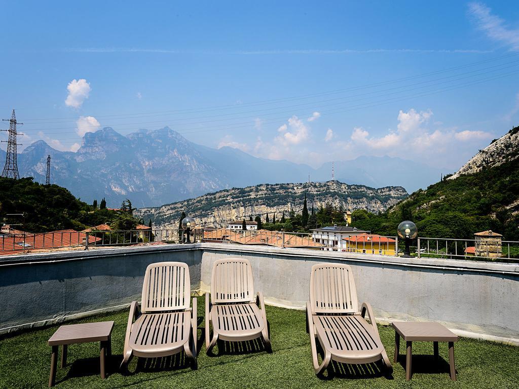 Hotel Doria Nago-Torbole ภายนอก รูปภาพ