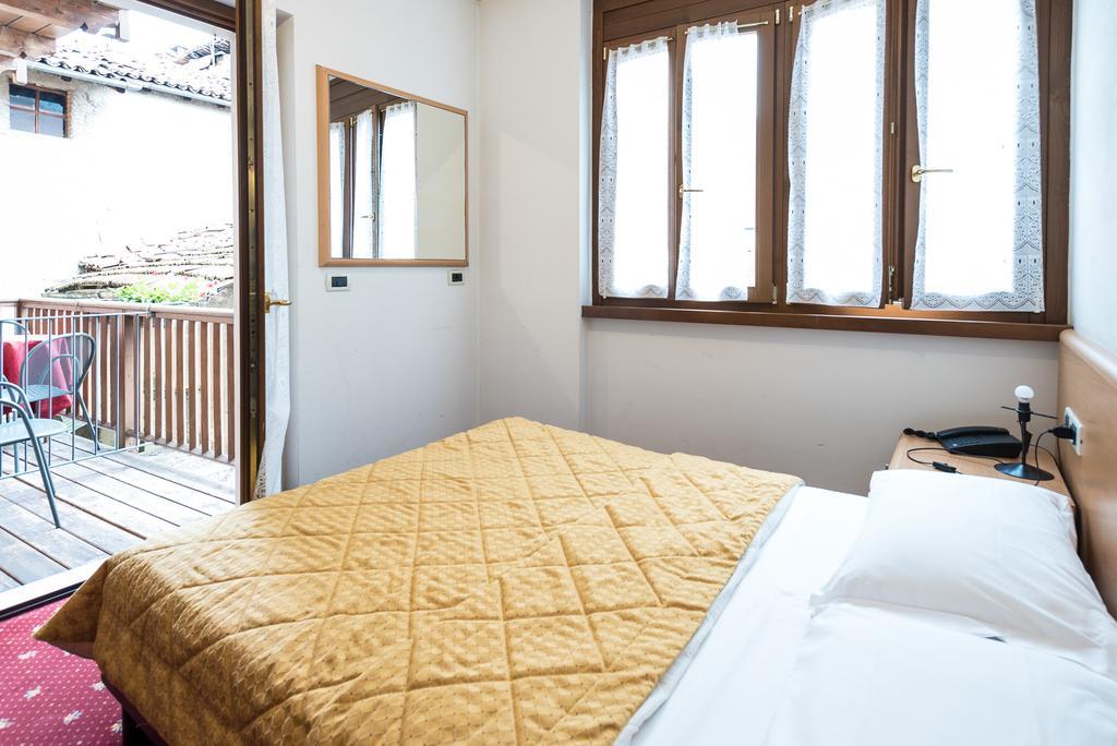 Hotel Doria Nago-Torbole ภายนอก รูปภาพ